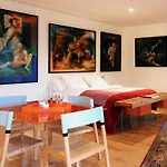 Besharat Gallery & Museum ברביזון