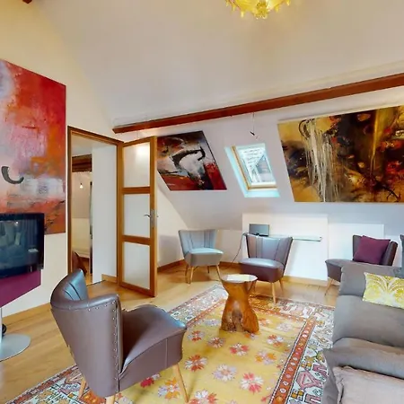 Besharat Gallery & Museum 4*