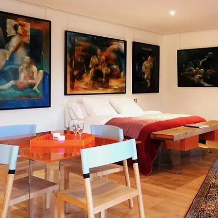 Besharat Gallery & Museum ברביזון