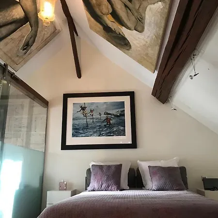 Besharat Gallery & Museum ברביזון