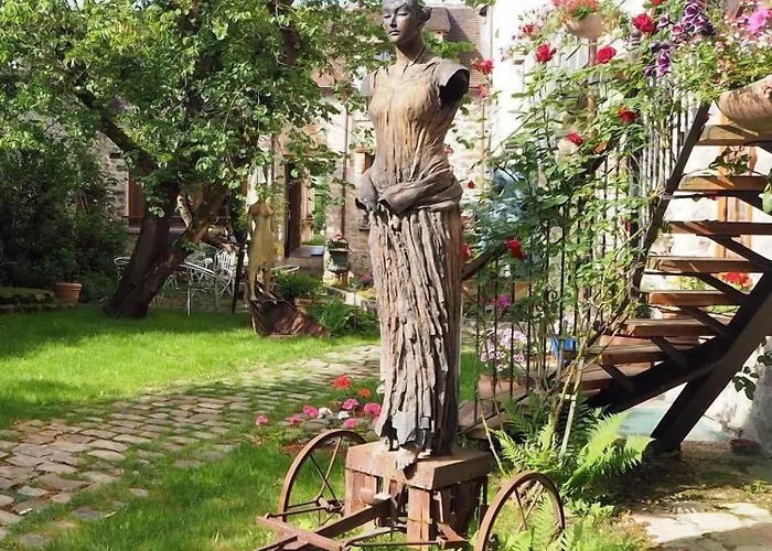 Besharat Gallery & Museum