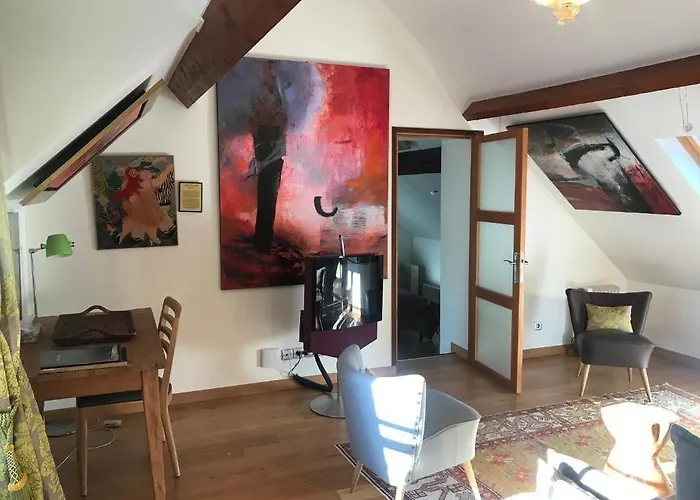 Besharat Gallery & Museum Barbizon